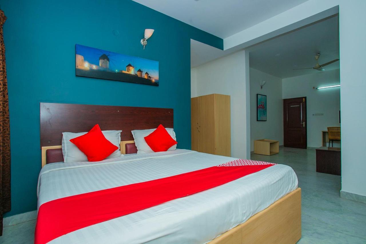Capital O 5379 The Roy Grand Inns Bangalore Luaran gambar