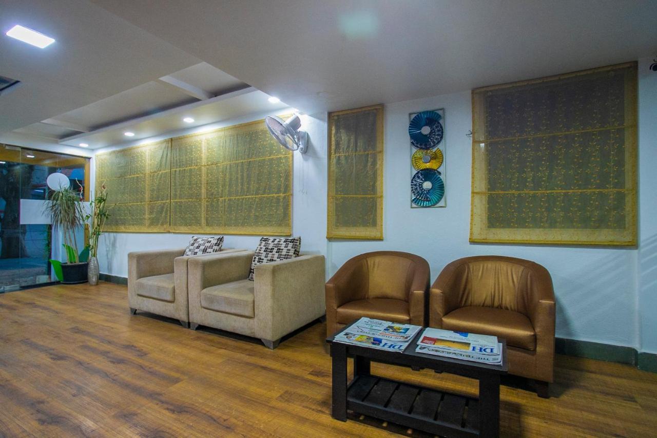 Capital O 5379 The Roy Grand Inns Bangalore Luaran gambar